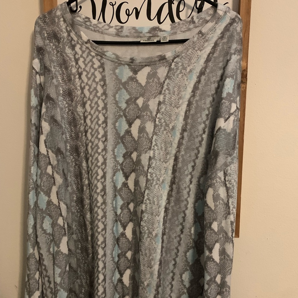 Versona Long Sleeve Blouse